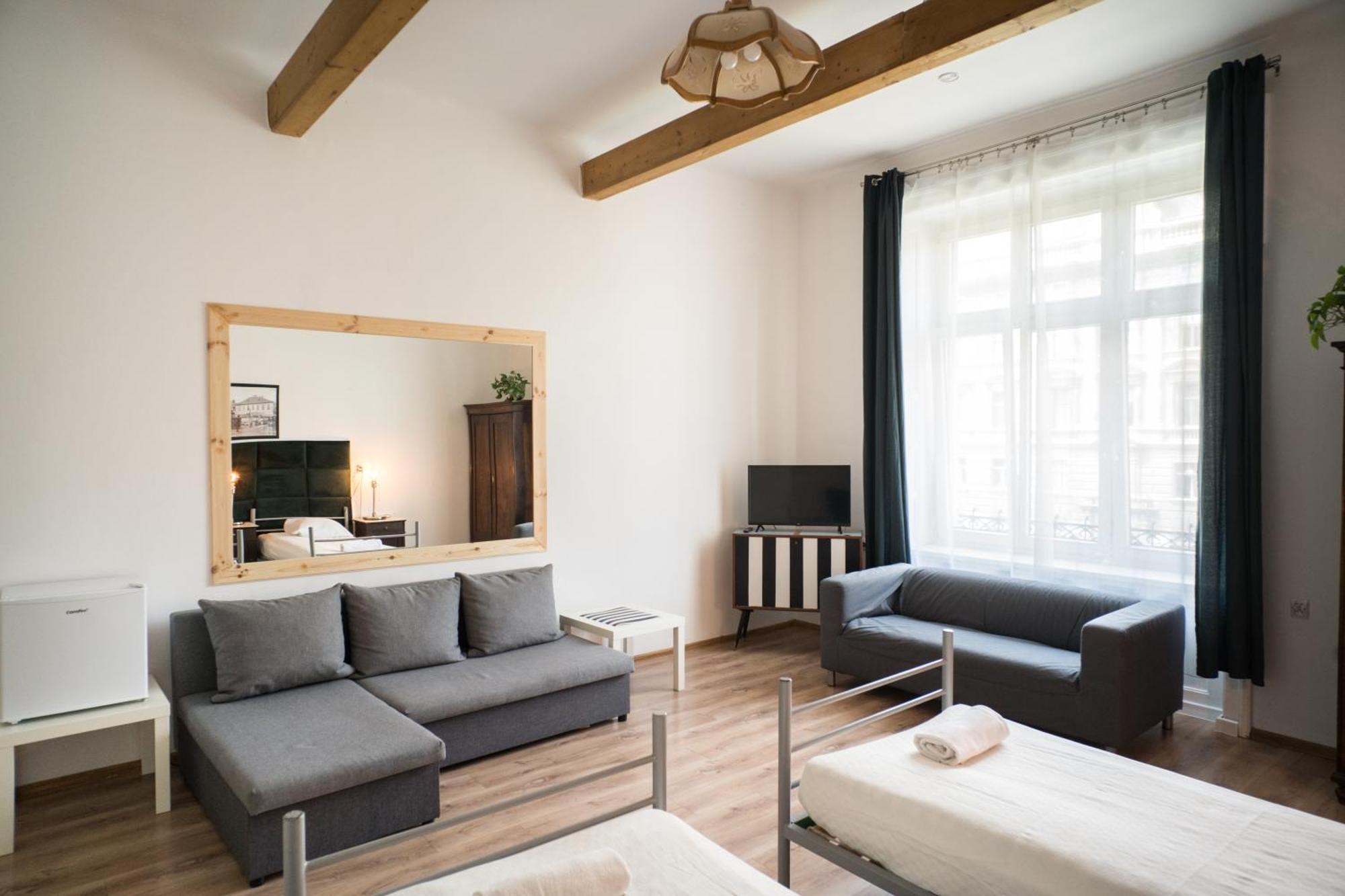 Aparthotel Roller