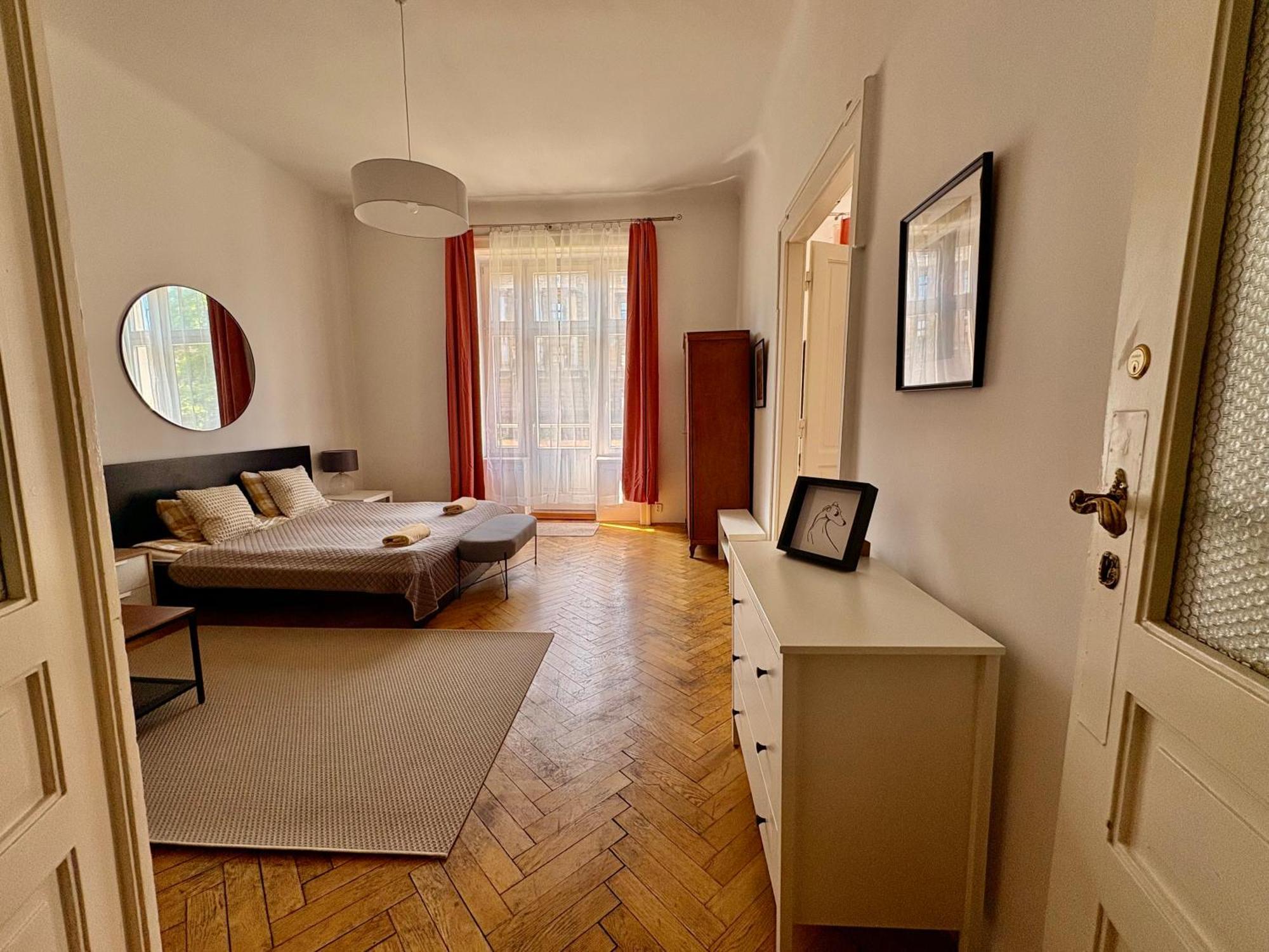 Aparthotel Roller